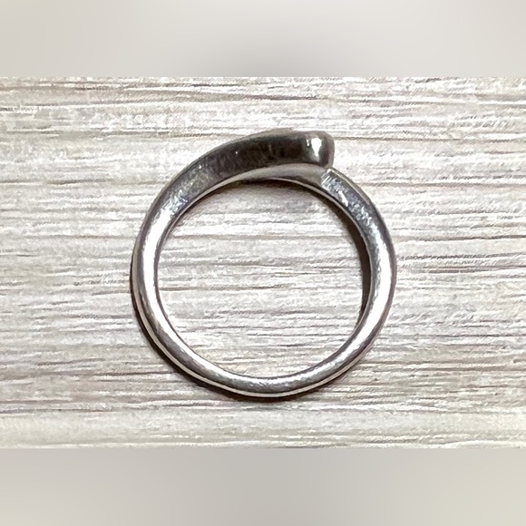 Vintage Designer HD/N Sterling Silver Diamond Bypass Band Ring, Size 6, 4g - Picture 6 of 10